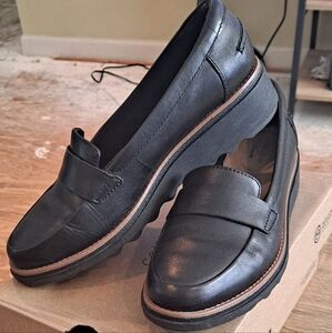 Clark's Black Leather Loafers